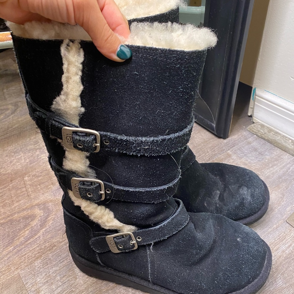 Black Uggs